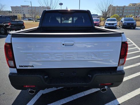 New 2026 Honda Ridgeline Black Edition image 6