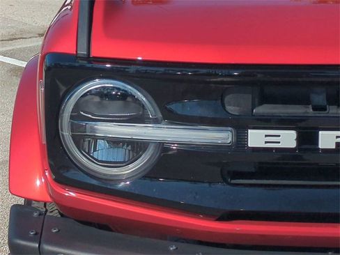 Certified 2024 Ford Bronco Outer Banks image 10