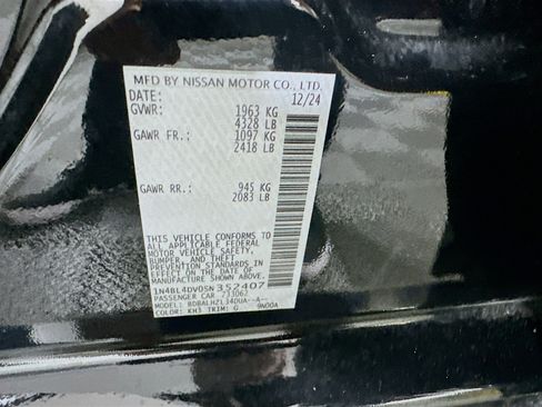 Used 2025 Nissan Altima 2.5 SV image 12