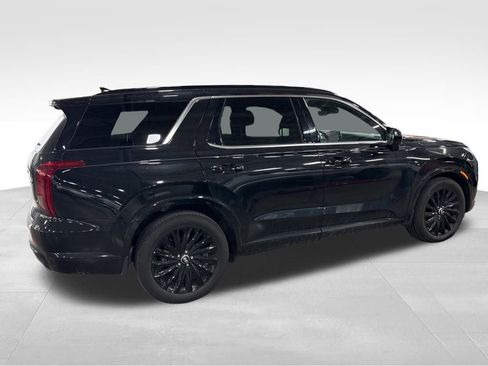Used 2025 Hyundai Palisade Calligraphy image 2