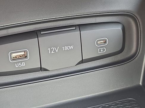New 2026 Hyundai Venue SE FWD image 28