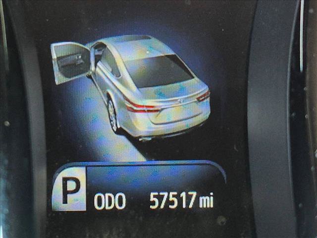 Used 2014 Toyota Avalon XLE FWD image 9