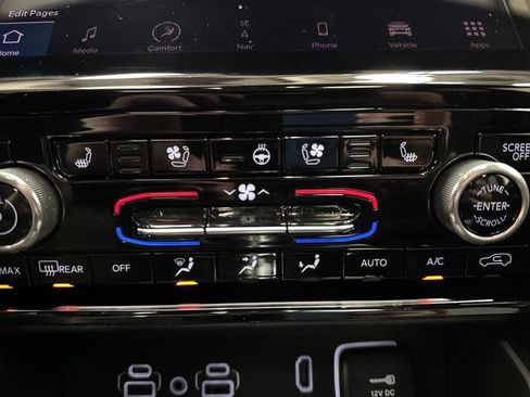 Used 2025 Jeep Grand Cherokee Summit w/ Obsidian Package image 8