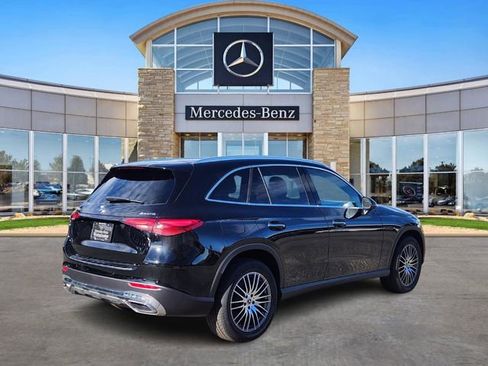 Used 2026 Mercedes-Benz GLC 300 4MATIC image 4