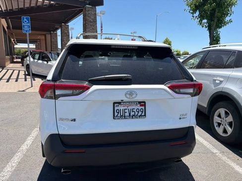 Certified 2025 Toyota RAV4 XLE w/ Convenience Package AWD/4WD image 6