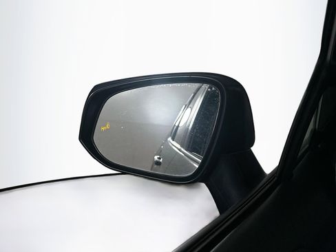 Used 2021 Toyota RAV4 Limited image 16