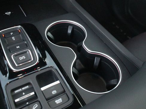 Used 2025 Honda Pilot Black Edition image 25