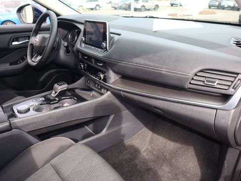 Certified 2025 Nissan Rogue SV AWD/4WD image 26