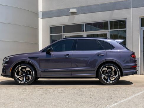 Certified 2023 Bentley Bentayga AWD/4WD image 21