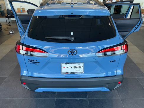 Certified 2026 Toyota Corolla Cross XLE image 24