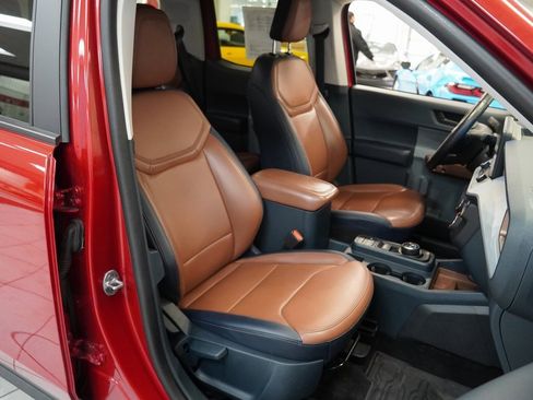 Used 2022 Ford Maverick Lariat w/ Lariat Luxury Package image 26