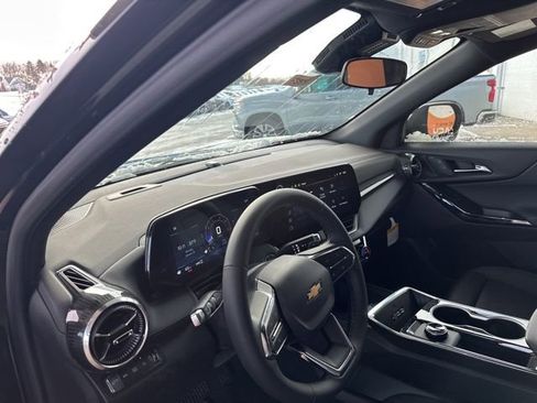 New 2026 Chevrolet Equinox LT w/ Convenience Package II image 12