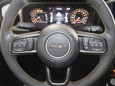 Used 2024 Jeep Wrangler Unlimited Sport AWD/4WD image 35