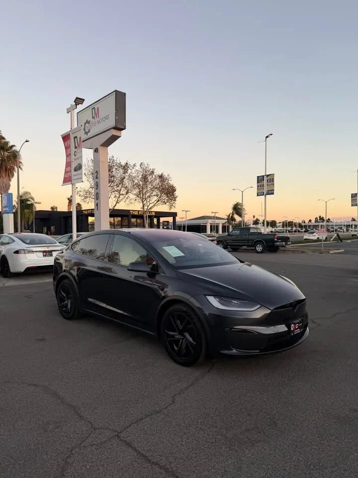 Used 2026 Tesla Model X AWD/4WD image 2