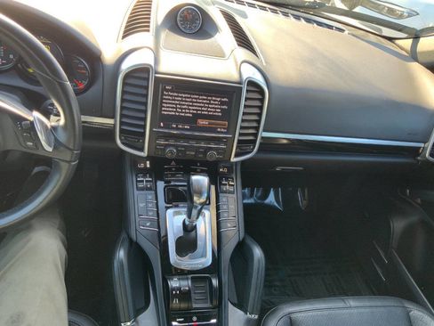 Used 2012 Porsche Cayenne AWD/4WD image 23