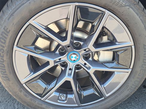 Used 2024 BMW i4 eDrive40 w/ Convenience Package RWD image 13