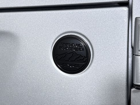 Used 2021 Jeep Wrangler Unlimited Sahara image 29