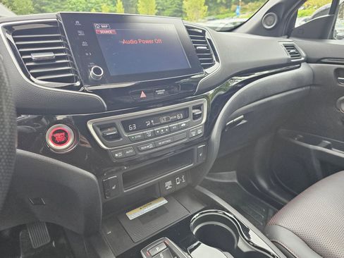 Used 2021 Honda Ridgeline Black Edition image 28