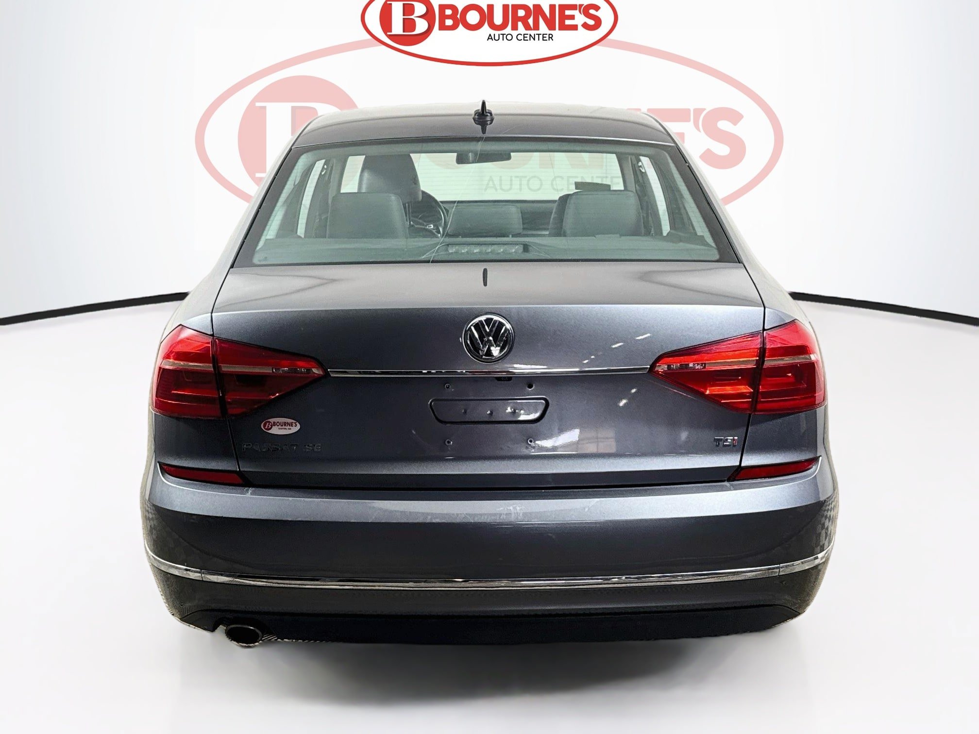 Used 2016 Volkswagen Passat 1.8T SE FWD image 9
