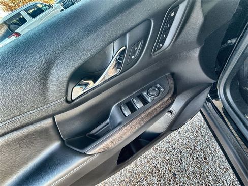 Certified 2023 GMC Acadia Denali w/ Denali Ultimate Package image 22