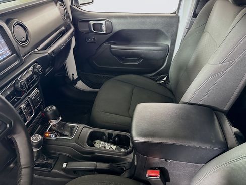 Used 2022 Jeep Wrangler Unlimited Sport image 22