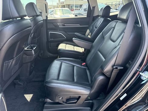 Used 2024 Kia Telluride S w/ S Sunroof Package image 30