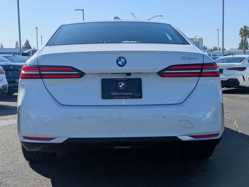 Used 2026 BMW 530i w/ Premium Package image 7