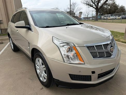 Used 2012 Cadillac SRX Luxury image 3
