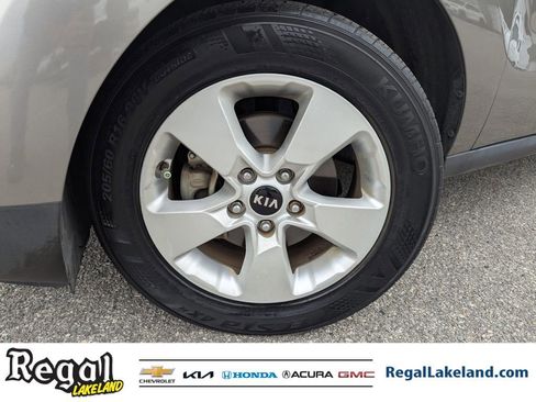 Used 2017 Kia Soul w/ Convenience Package image 29