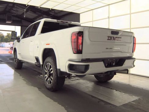 Used 2022 GMC Sierra 2500 AT4 w/ AT4 Premium Plus Package AWD/4WD image 5