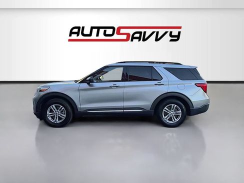 Used 2021 Ford Explorer XLT w/ Equipment Group 202A RWD image 4