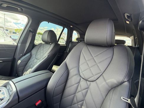 New 2026 BMW X5 xDrive50e image 23