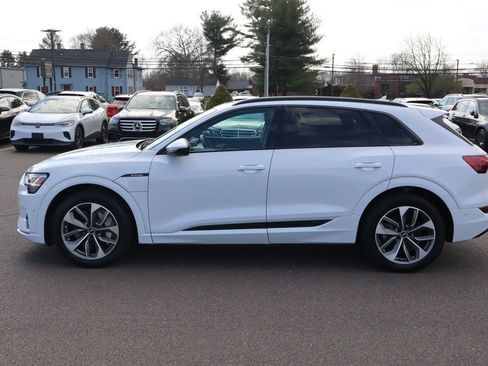 Used 2021 Audi e-tron Premium Plus w/ Premium Plus Package image 8