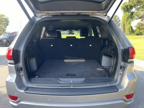 Used 2021 Jeep Grand Cherokee Laredo X RWD image 5