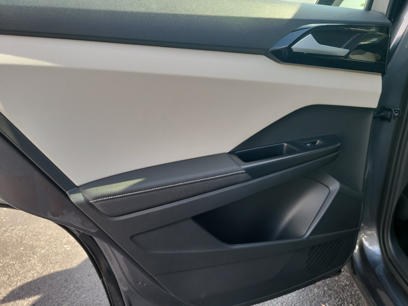Certified 2026 Volkswagen Taos S FWD image 8