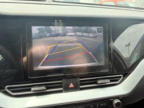 Used 2021 Kia Niro LX FWD image 5
