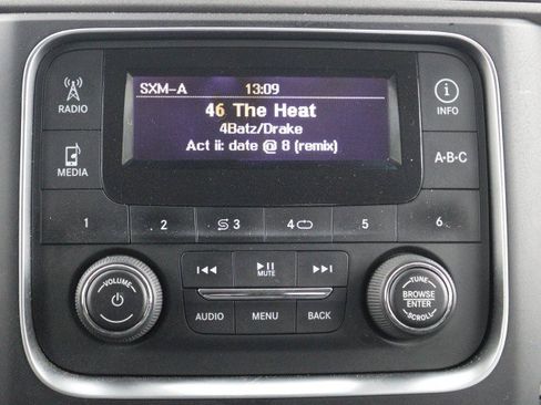 Used 2014 RAM 1500 ST w/ SXT Appearance Group image 22