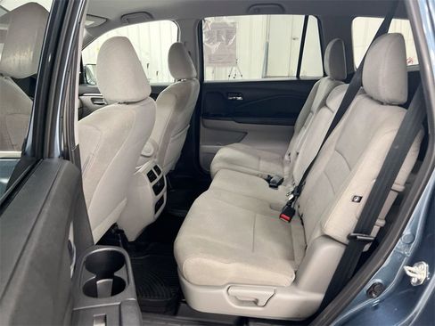 Used 2017 Honda Pilot LX image 5
