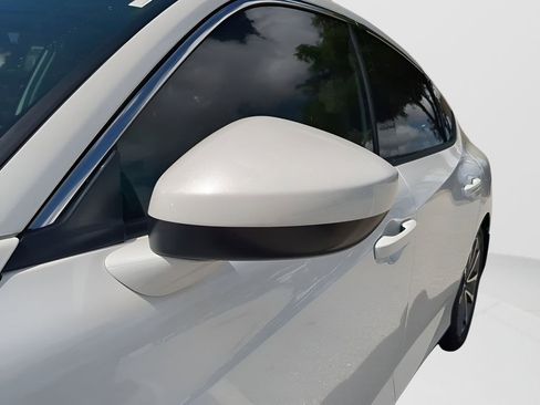 New 2025 Acura Integra image 12