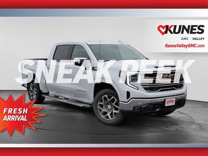 New 2026 GMC Sierra 1500 SLT w/ SLT Premium Plus Package