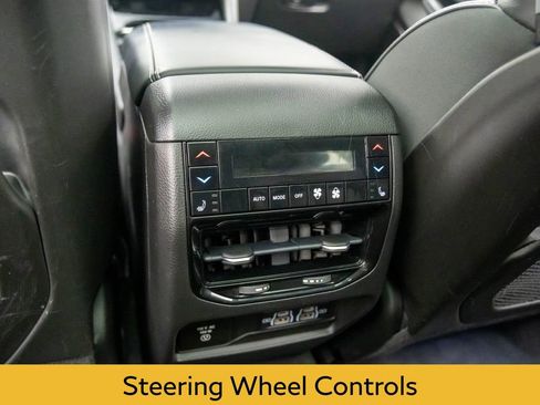 Used 2022 Jeep Grand Cherokee Overland w/ Adv Protech Group III image 21