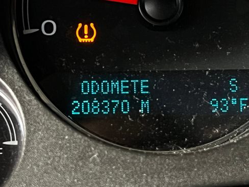 Used 2009 GMC Yukon SLT AWD/4WD image 10