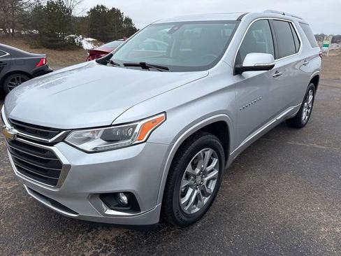 Used 2021 Chevrolet Traverse Premier AWD/4WD image 3