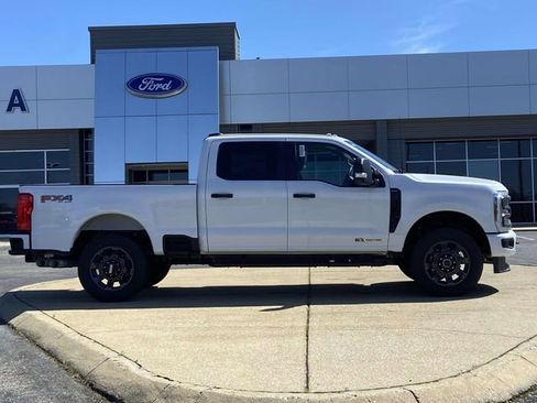 New 2026 Ford F250 XL w/ STX Appearance Package AWD/4WD image 2