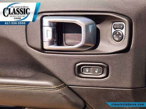 Used 2024 Jeep Wrangler Sahara w/ Safety Group image 24