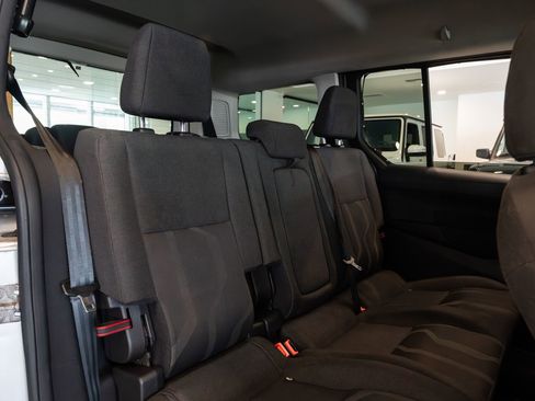 Used 2017 Ford Transit Connect XLT FWD image 15