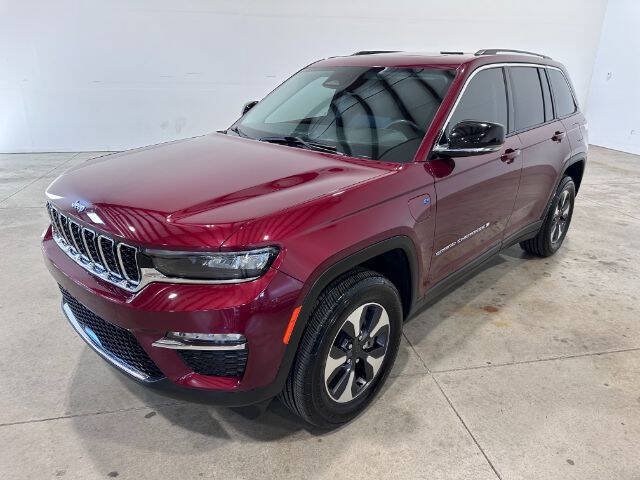 Used 2023 Jeep Grand Cherokee 4WD 4xe image 1