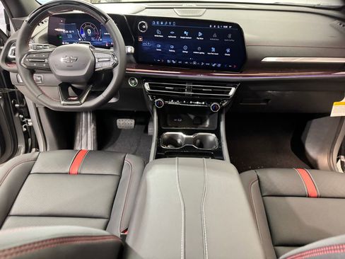 New 2026 Chevrolet Traverse RS AWD/4WD image 13