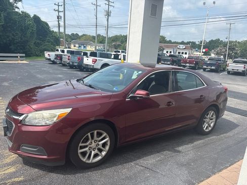 Used 2016 Chevrolet Malibu LT w/ Power Convenience Package FWD image 10