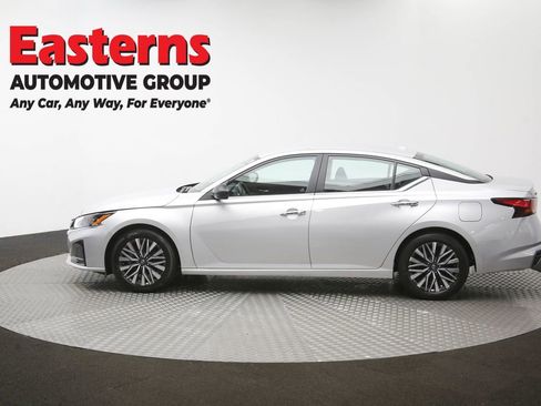 Used 2024 Nissan Altima 2.5 SV FWD image 59